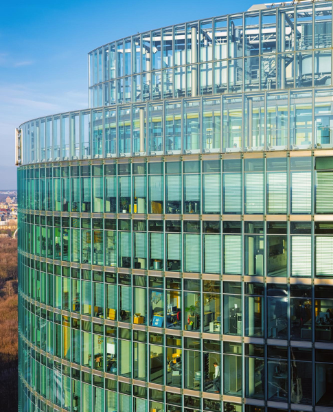 Commercial glass facade installation for office building – Glass Pro Dallas